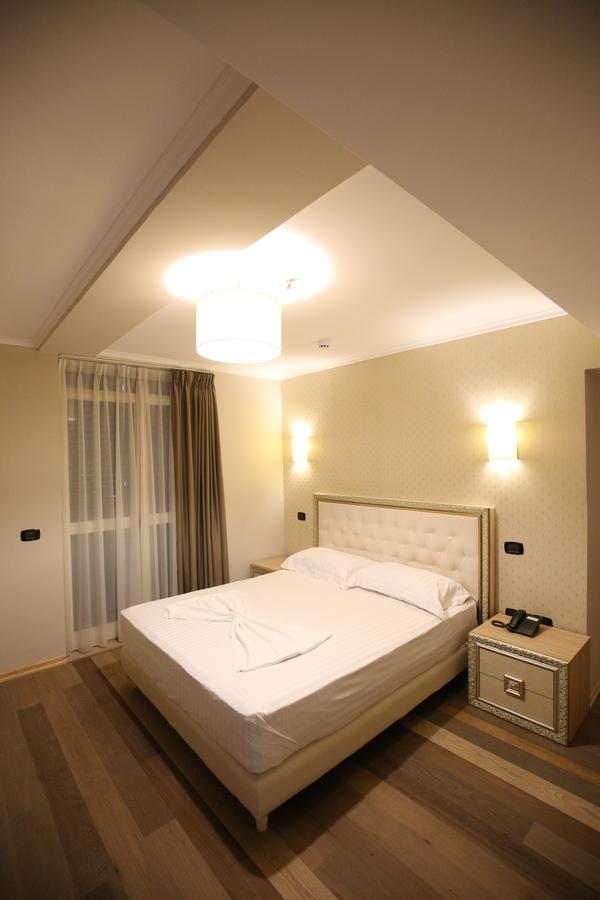 Germany Hotel Durrës Esterno foto